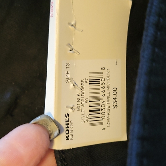 🆕️ SO Juniors Low Rise Favorite Midi Jean Shorts Size 13 - Picture 6 of 6